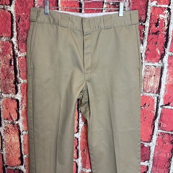 L.L. Bean Tan Chinos Versatile Cotton Blend mens pant size 32 - Picture 2 of 9